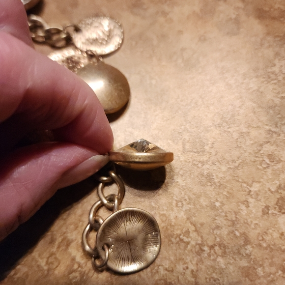 NWT Premier Designs Bombshell Matte Gold Tone Rhinestone Necklace - Picture 6 of 6